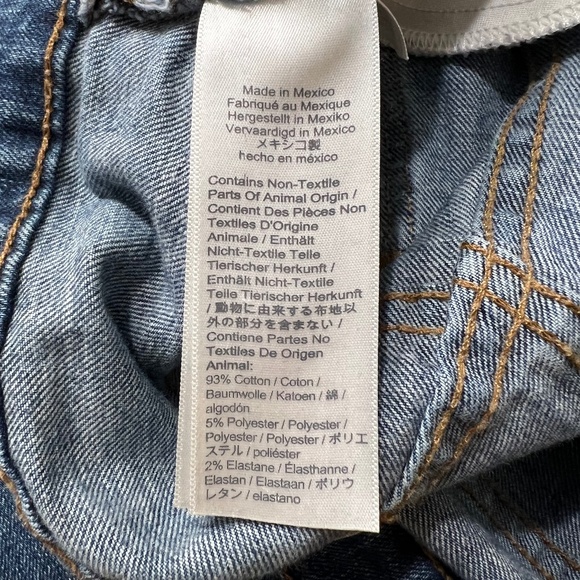 Madewell Slim Wide-Leg Jeans in Crownridge Wash: Raw-Hem Edition - Picture 8 of 9